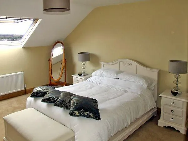 River House Hollywood (Kerry)